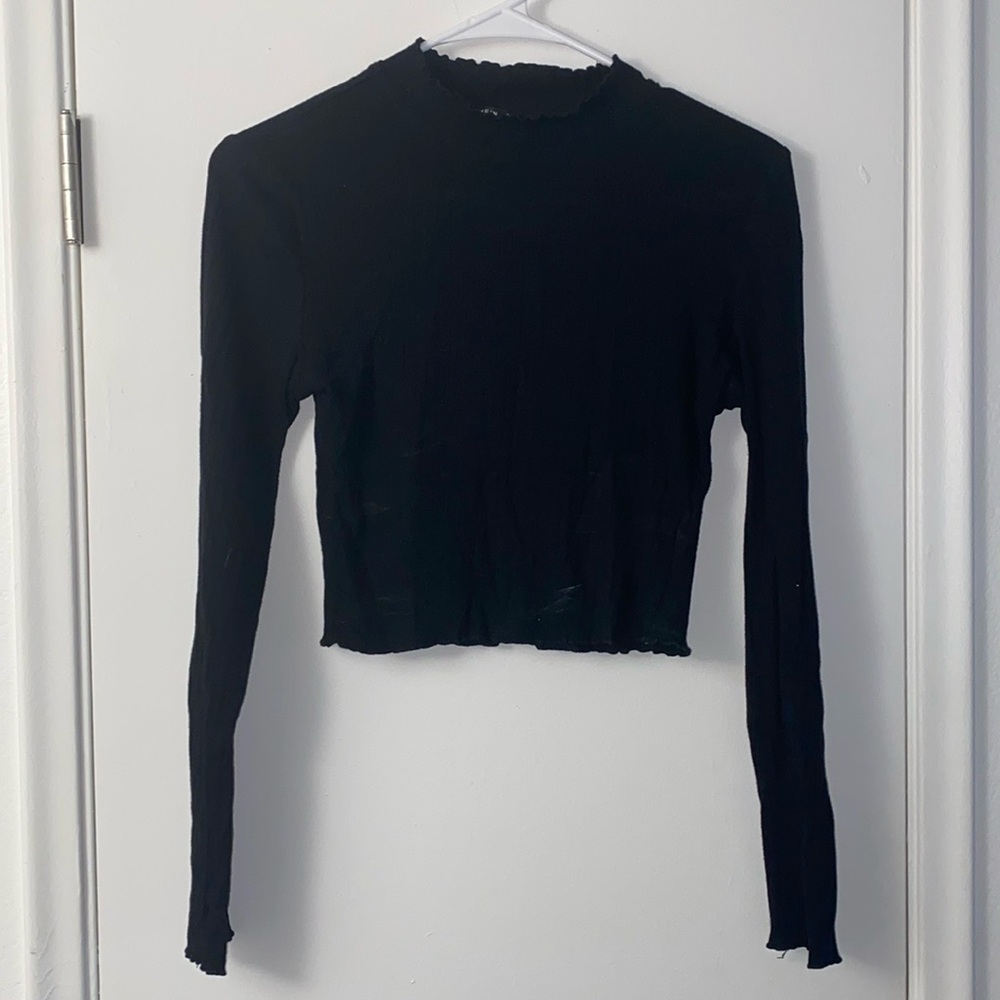 Ribbed turtleneck cropped long sleeve
